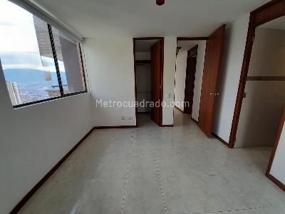 Apartamento de 2 alcobas en arriendo en Loma De Los Gonzalez, Medellín, 76 m² · foto 9 de 17