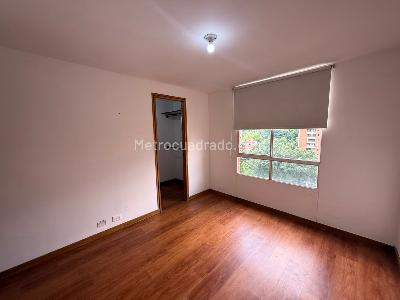 Apartamento de 3 alcobas en arriendo en Patio Bonito, Medellín, 78 m² · foto 2 de 11