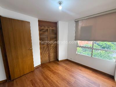 Apartamento de 3 alcobas en arriendo en Patio Bonito, Medellín, 78 m² · foto 5 de 11