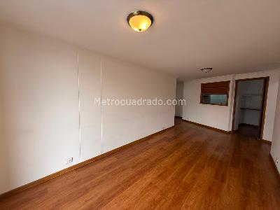Apartamento de 3 alcobas en arriendo en Patio Bonito, Medellín, 78 m² · foto 8 de 11