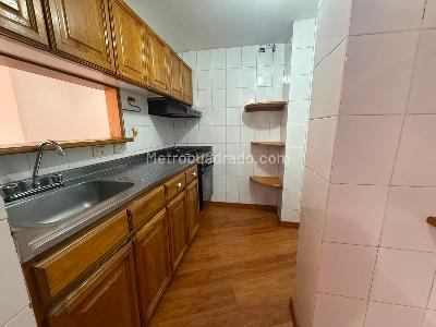 Apartamento de 3 alcobas en arriendo en Patio Bonito, Medellín, 78 m² · foto 10 de 11