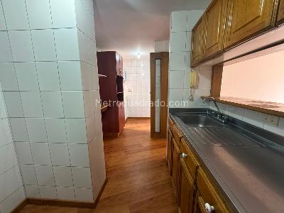 Apartamento de 3 alcobas en arriendo en Patio Bonito, Medellín, 78 m² · foto 11 de 11