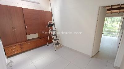 Casa en arriendo en La Cuenca, Envigado · foto 9 de 15