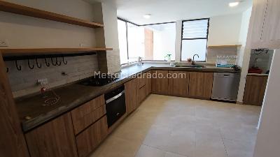 Apartamento de 3 alcobas en arriendo en Conquistadores, Medellín, 165 m² · foto 8 de 15