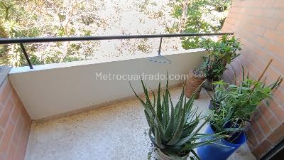Apartamento de 3 alcobas en arriendo en Conquistadores, Medellín, 165 m² · foto 12 de 15