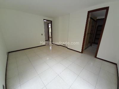 Apartamento de 3 alcobas en arriendo en Castropol, Medellín, 117 m² · foto 8 de 16