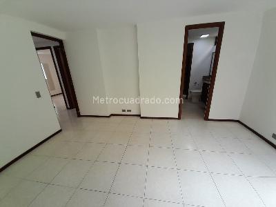Apartamento de 3 alcobas en arriendo en Castropol, Medellín, 117 m² · foto 9 de 16