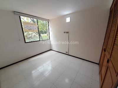 Apartamento de 3 alcobas en arriendo en Castropol, Medellín, 117 m² · foto 10 de 16