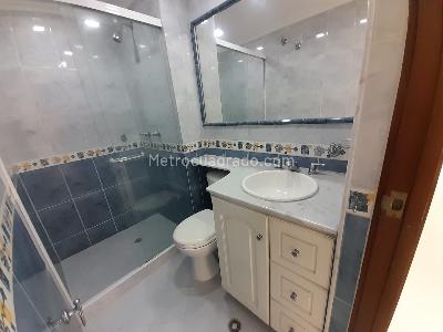 Apartamento de 3 alcobas en arriendo en Castropol, Medellín, 117 m² · foto 14 de 16