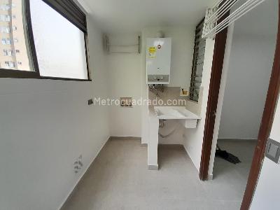 Apartamento de 3 alcobas en arriendo en Castropol, Medellín, 117 m² · foto 16 de 16