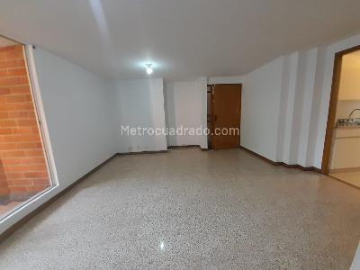 Apartamento de 2 alcobas en arriendo en Castropol, Medellín, 72 m² · foto 3 de 16