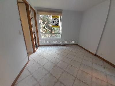 Apartamento de 2 alcobas en arriendo en Castropol, Medellín, 72 m² · foto 8 de 16