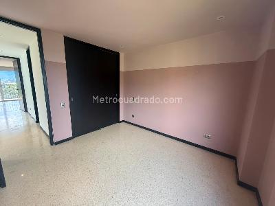 Apartamento en arriendo en San Lucas, Medellín · foto 8 de 10