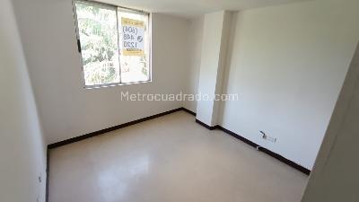 Apartamento de 3 alcobas en arriendo en San Bernardo, Medellín, 75 m² · foto 7 de 14