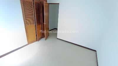 Apartamento de 3 alcobas en arriendo en San Bernardo, Medellín, 75 m² · foto 9 de 14
