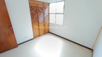 Apartamento de 3 alcobas en arriendo en San Bernardo, Medellín, 75 m² · foto 10 de 14