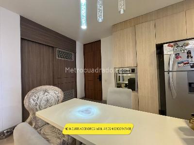 Apartamento en arriendo en Loma De Las Brujas, Envigado · foto 4 de 16
