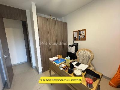 Apartamento en arriendo en Loma De Las Brujas, Envigado · foto 15 de 16