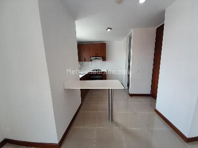 Apartamento de 1 alcoba en arriendo en Las Lomas 1, Medellín, 48 m² · foto 12 de 17