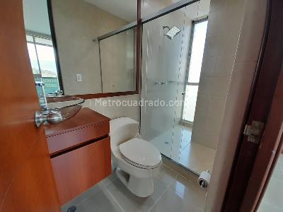 Apartamento de 1 alcoba en arriendo en Las Lomas 1, Medellín, 48 m² · foto 14 de 17