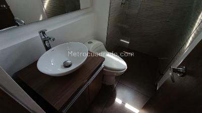 Apartamento de 3 alcobas en arriendo en Malibu, Medellín, 85 m² · foto 15 de 16