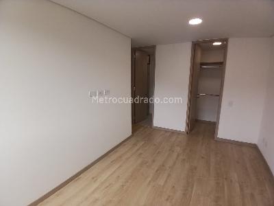 Apartamento de 3 alcobas en venta en Santa Ana, Bello, 70 m² · foto 2 de 17