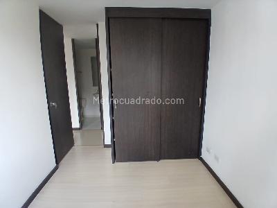 Apartamento de 3 alcobas en arriendo en Colinas Del Sur, Itagüí, 78 m² · foto 3 de 20