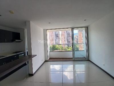 Apartamento de 3 alcobas en arriendo en Colinas Del Sur, Itagüí, 78 m² · foto 6 de 20