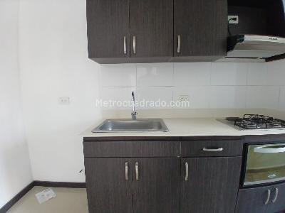 Apartamento de 3 alcobas en arriendo en Colinas Del Sur, Itagüí, 78 m² · foto 11 de 20