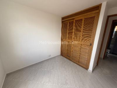 Apartamento de 3 alcobas en arriendo en Castropol, Medellín, 85 m² · foto 5 de 10