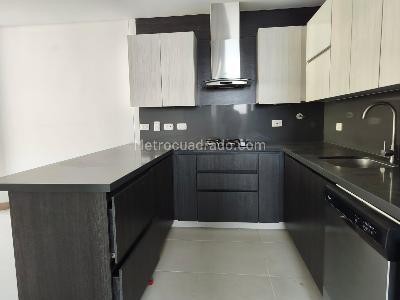 Apartamento en Arriendo, Loma De Los Benedictinos, Envigado en Loma De Los Benedictinos