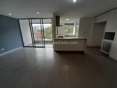 Apartamento de 3 alcobas en arriendo en Castropol, Medellín, 85 m² · foto 3 de 18
