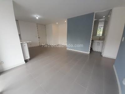 Apartamento de 3 alcobas en arriendo en Castropol, Medellín, 85 m² · foto 4 de 18