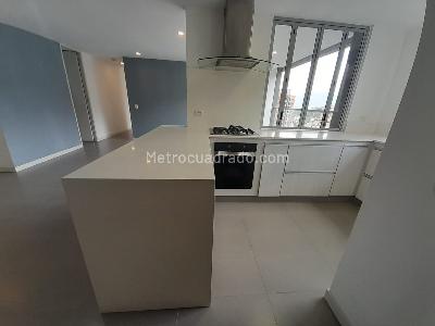 Apartamento de 3 alcobas en arriendo en Castropol, Medellín, 85 m² · foto 7 de 18