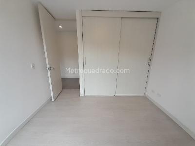Apartamento de 3 alcobas en arriendo en Castropol, Medellín, 85 m² · foto 12 de 18