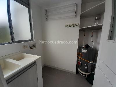 Apartamento de 3 alcobas en arriendo en Castropol, Medellín, 85 m² · foto 15 de 18