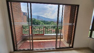 Apartamento de 3 alcobas en arriendo en La Frontera, Medellín, 162 m² · foto 2 de 20