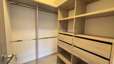 Apartamento de 2 alcobas en arriendo en Ciudad Del Rio, Medellín, 72 m² · foto 4 de 12