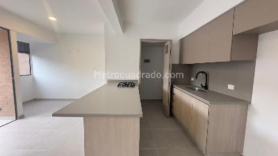 Apartamento de 2 alcobas en arriendo en Ciudad Del Rio, Medellín, 72 m² · foto 6 de 12