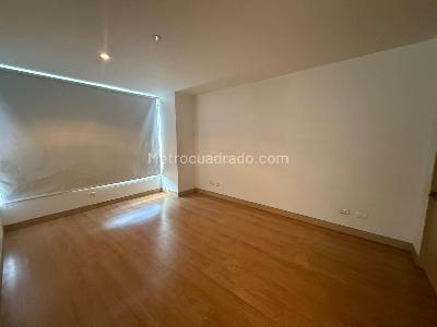 Apartamento de 2 alcobas en arriendo en Castropol, Medellín, 110 m² · foto 10 de 12