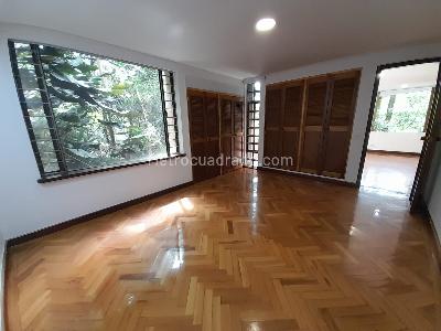 Apartamento en arriendo en El Tesoro, Medellín · foto 13 de 16