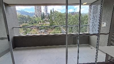 Apartamento en arriendo en Loma De San Jose, Sabaneta · foto 2 de 19