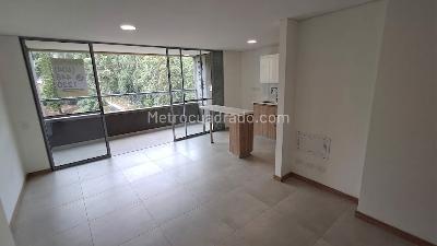 Apartamento en arriendo en Loma De San Jose, Sabaneta · foto 6 de 19