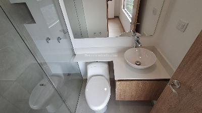 Apartamento en arriendo en Loma De San Jose, Sabaneta · foto 17 de 19