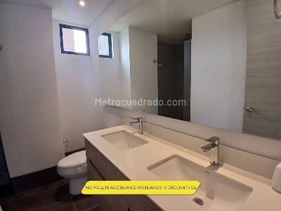 Apartamento de 1 alcoba en arriendo en Los Balsos 1, Medellín, 74 m² · foto 10 de 15