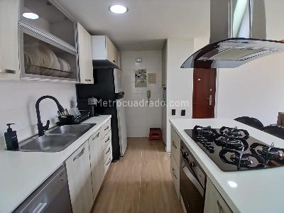 Apartamento en arriendo en Patio Bonito, Medellín · foto 10 de 16