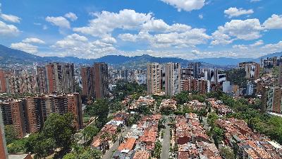 Apartamento en arriendo en Loma De San Jose, Sabaneta · foto 9 de 18
