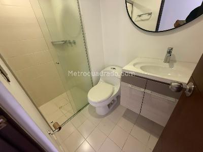 Apartamento de 3 alcobas en arriendo en Loma De San Julian, Medellín, 70 m² · foto 6 de 12