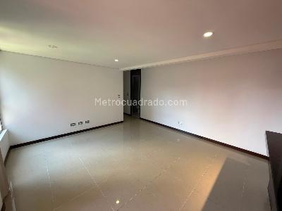 Apartamento de 3 alcobas en arriendo en Loma De San Julian, Medellín, 70 m² · foto 9 de 12