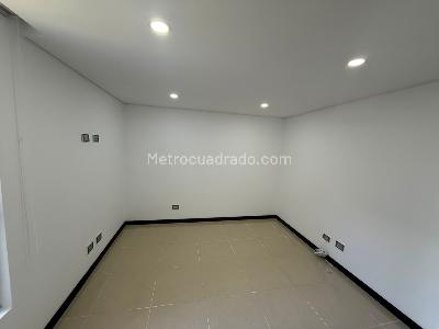 Apartamento de 3 alcobas en arriendo en Loma De San Julian, Medellín, 70 m² · foto 11 de 12